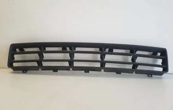 Volkswagen Golf IV Front bumper lower grill 1J0853677