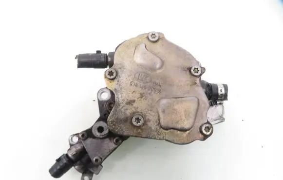 Volkswagen PASSAT B5.5 Vacuum pump 038145209A
