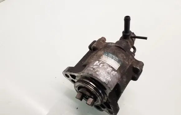 Toyota Avensis T220 Vacuum pump 2930027010