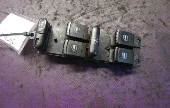 Volkswagen Bora Quarter vent window switch 1J4959857