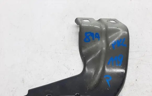 Audi Q2 - Fender mounting bracket 81A821136