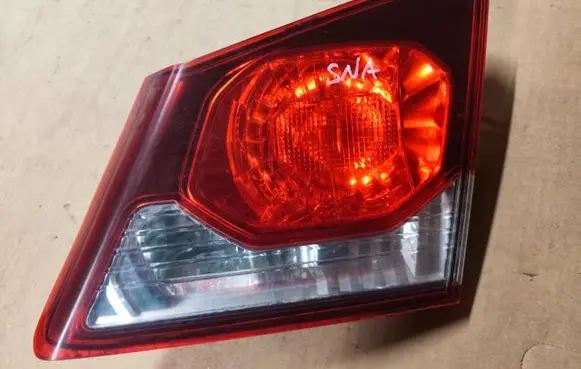 Honda Civic Tailgate rear/tail lights P8414R