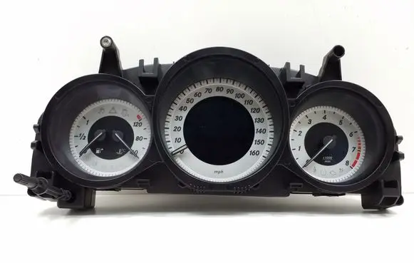 Mercedes-Benz C W204 Speedometer (instrument cluster) A2049005213
