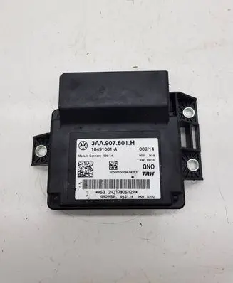 Volkswagen PASSAT B7 Hand brake control module 3AA907801H