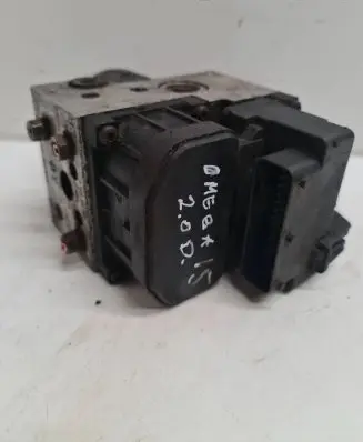 Volkswagen PASSAT B5 ABS Pump 0265216466