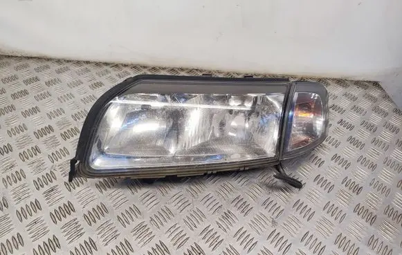 Volvo S80 Headlight/headlamp 8678542