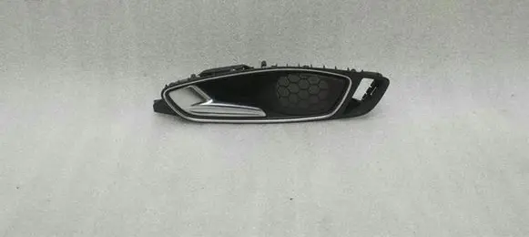 Audi A1 Front door interior handle 8X0837019E