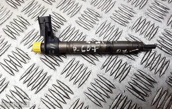 Fuel injector