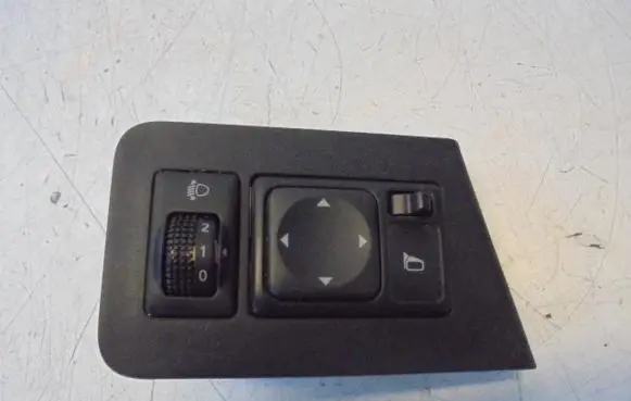 Nissan NV200 Headlight level height control switch