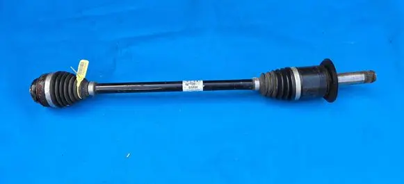 BMW 1 F40 Rear driveshaft 7646867 33207646867