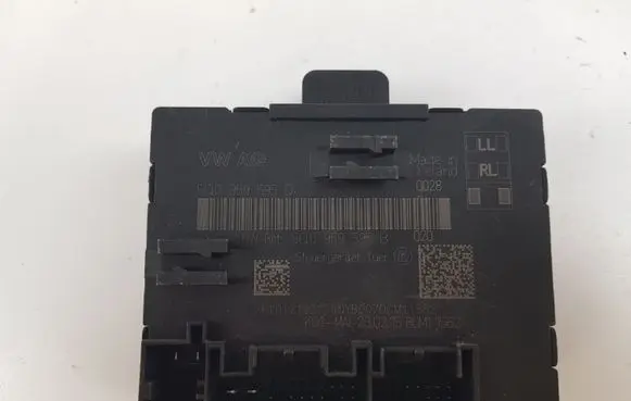 Audi A3 S3 8V Door control unit/module 5Q0959595D 5Q0959595B