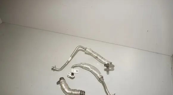 BMW 2 F45 Turbo turbocharger oiling pipe/hose 7423101 7648352 51117423101