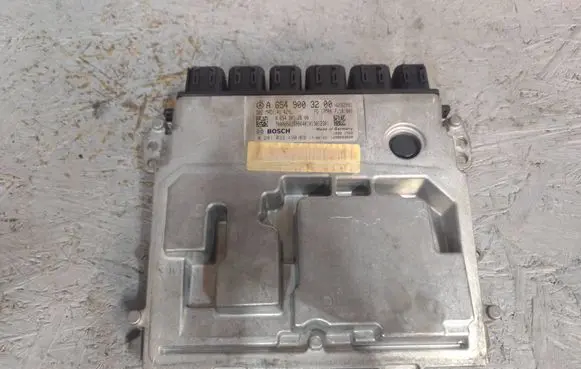 Mercedes-Benz E W213 Engine control unit/module A6549003200 0281033490 A6549012600