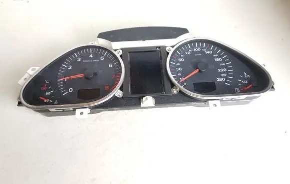 Audi A6 S6 C6 4F Speedometer (instrument cluster) 4F0920900M 4F0910900M