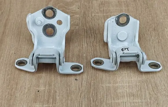 Volkswagen Amarok II Rear door hinge set ZAWIPTN61