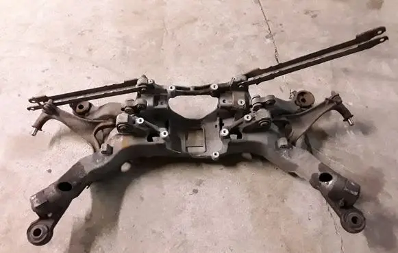 Volvo XC70 Rear subframe 