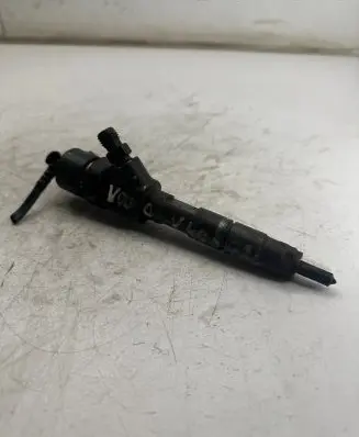 Volvo S40, V40 Fuel injector 8200238528