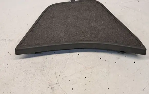 Toyota Prius (NHW20) Fuel tank cap trim 5841847010