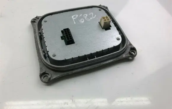 Peugeot 307 Other control units/modules 130732940400 P682