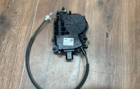 Land Rover Range Rover L405 Front door soft close latching motor CK52218A42AE
