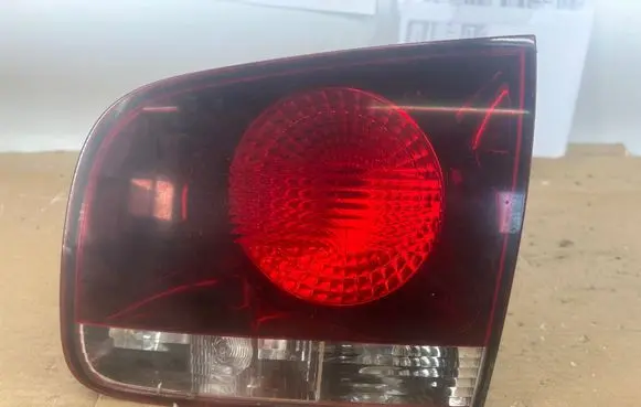 Volkswagen Touareg I Tailgate rear/tail lights 28268003