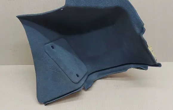 Maserati GranTurismo Front door card panel trim