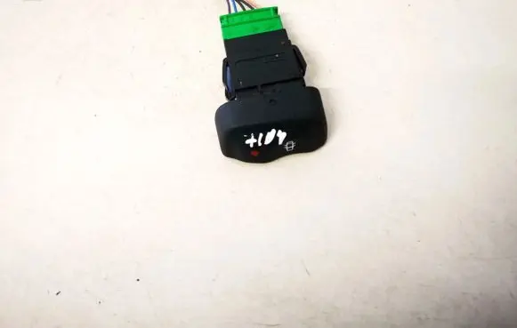 Renault Megane I Central locking switch button 841242b