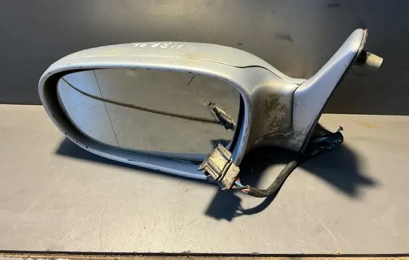 Volkswagen Sharan Front door electric wing mirror E1010414