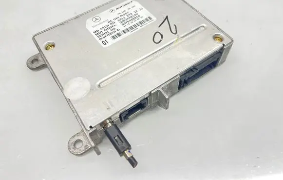 Mercedes-Benz E W211 Bluetooth control unit module A2118703226