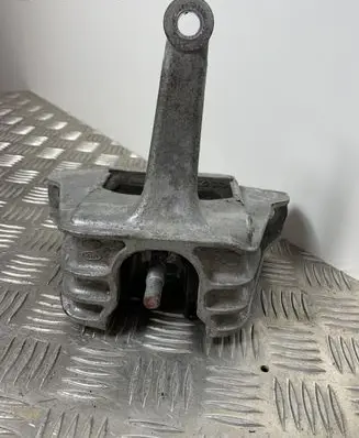 Hyundai Kona I Engine mount bracket 21810J9100