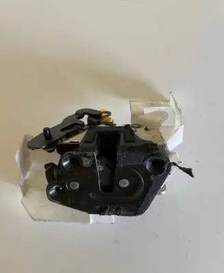 Hyundai Sonata Rear door lock
