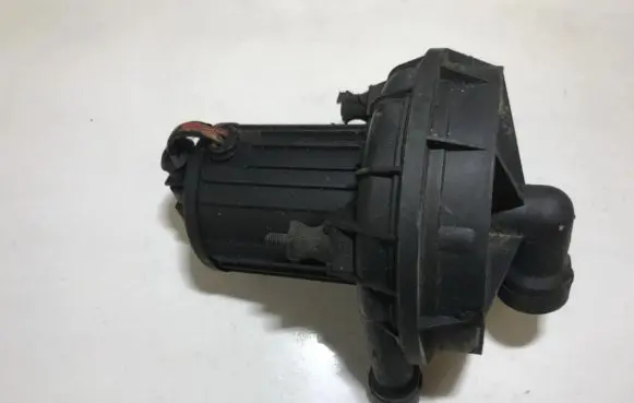 Audi A4 S4 B5 8D Secondary air pump 06a959253b 77273803
