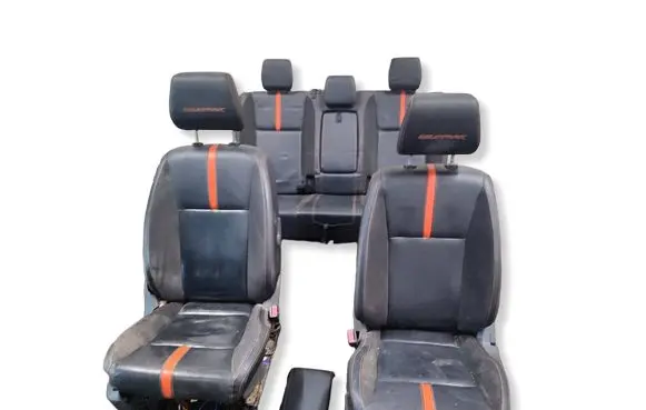 Ford Ranger Seat set 