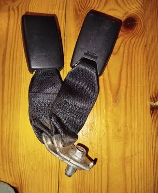 Mazda 3 II Rear seatbelt buckle BBM4