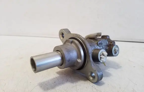 Fiat 500L Master brake cylinder 804306