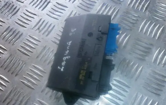 Renault Laguna I Other control units/modules 1621682z1