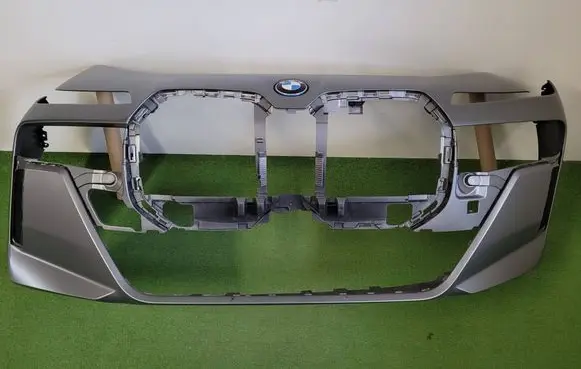 BMW 7 G70 Front bumper 51118081544