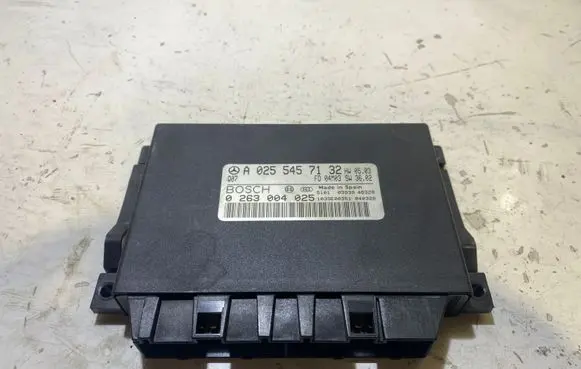 Mercedes-Benz E W211 Parking PDC control unit/module A0255457132