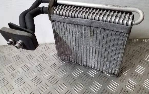 Ford C-MAX II Air conditioning (A/C) radiator (interior) 