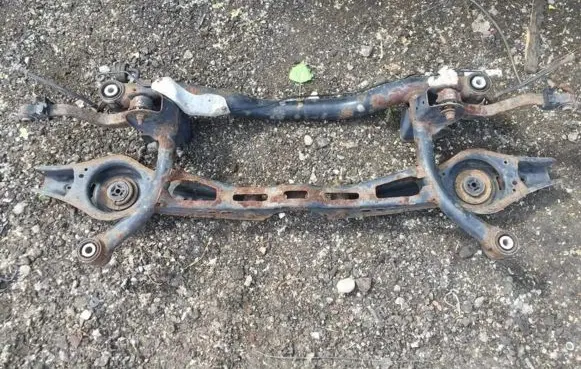 Volkswagen PASSAT B6 Rear subframe 