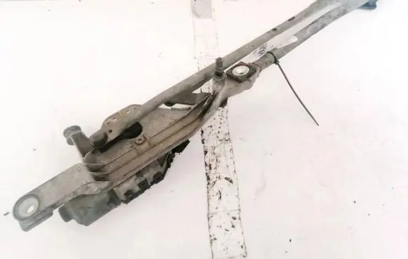 Ford Focus Front wiper linkage and motor 4M5117504AB 4M51-17504-AB