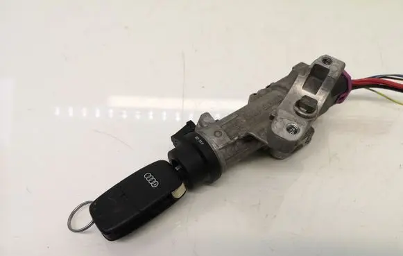 Audi A4 S4 B6 8E 8H Ignition lock 4B0905851C 4B0905849