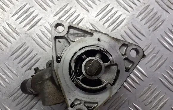 Alfa Romeo 147 Vacuum pump 46771105