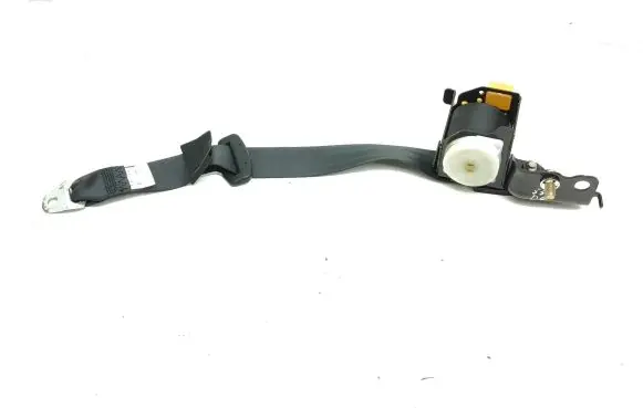 Mazda 6 Rear seatbelt