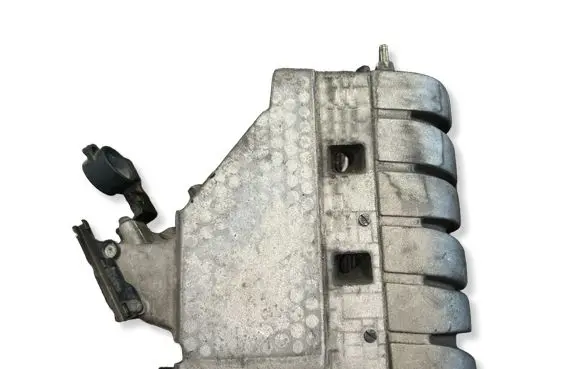 Volkswagen Golf III Intake manifold 021133223K