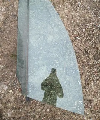 Volvo V50 Front door window glass four-door