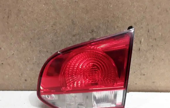 Volkswagen Golf VI Tailgate rear/tail lights 5K0945094G