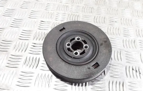 Opel Astra H Crankshaft pulley 55196301