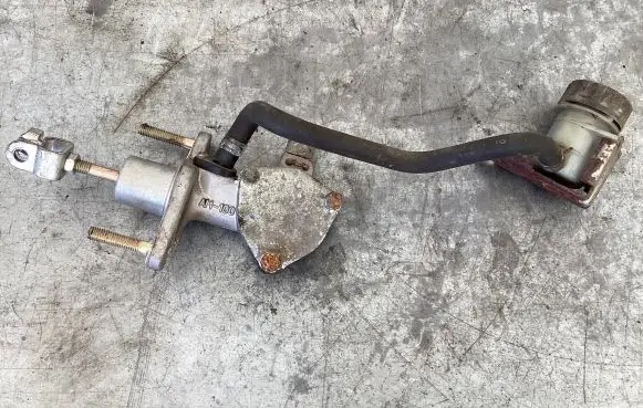 Honda Accord Clutch slave cylinder 