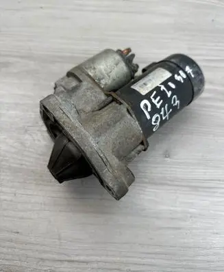 Peugeot 307 Starter motor 30737N